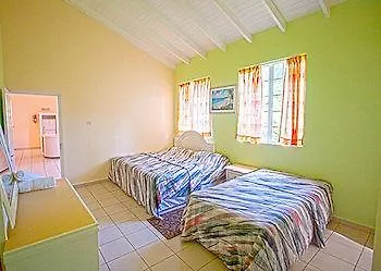 Four Springs Inn Rodney Bay Hotel